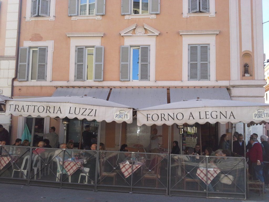  Luzzi
